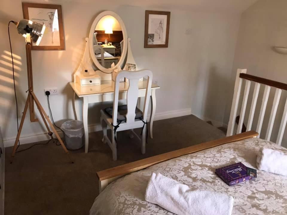 Arthur Street Guest Cottage No16 Hillsborough Eksteriør bilde